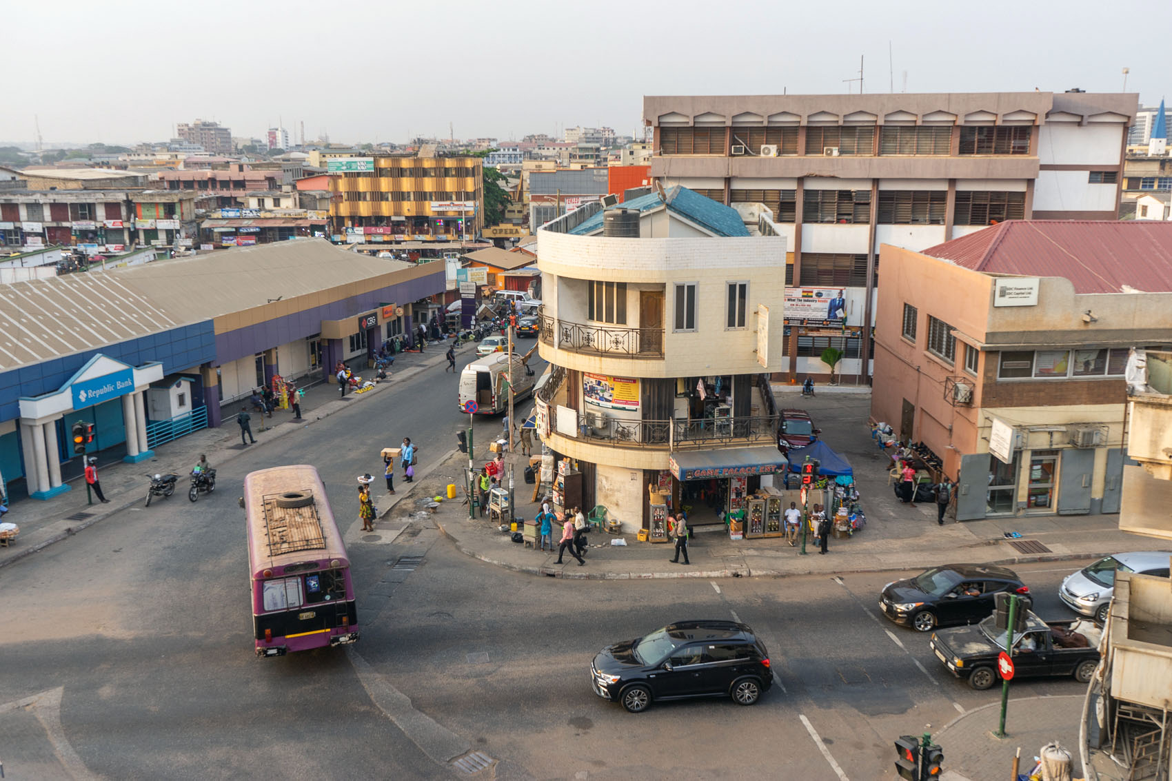 Accra typische Strassenecke