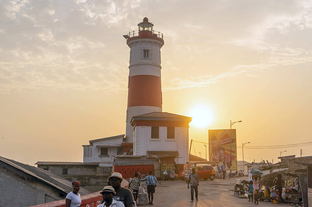 Sonnenuntergang mit Accra Leuchtturm