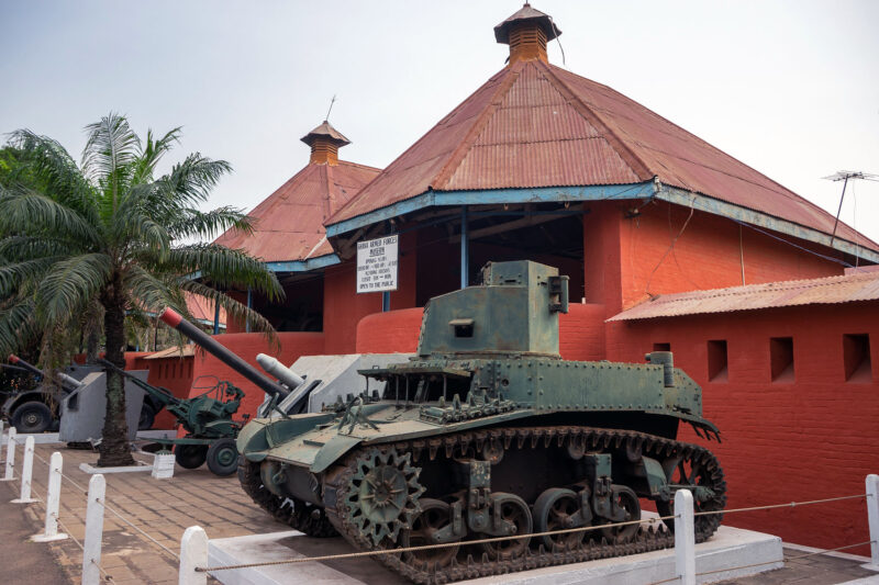 Read more about the article Die Kumasi Festung und das Museum der Streitkräfte