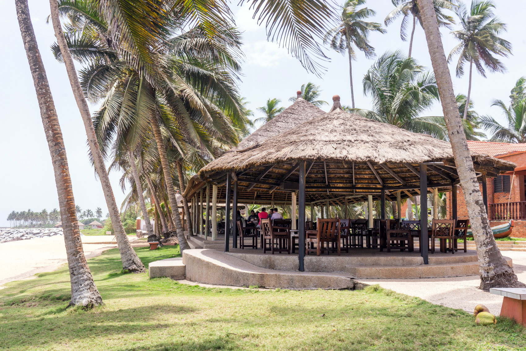 Coconut Grove Resort Emlmina